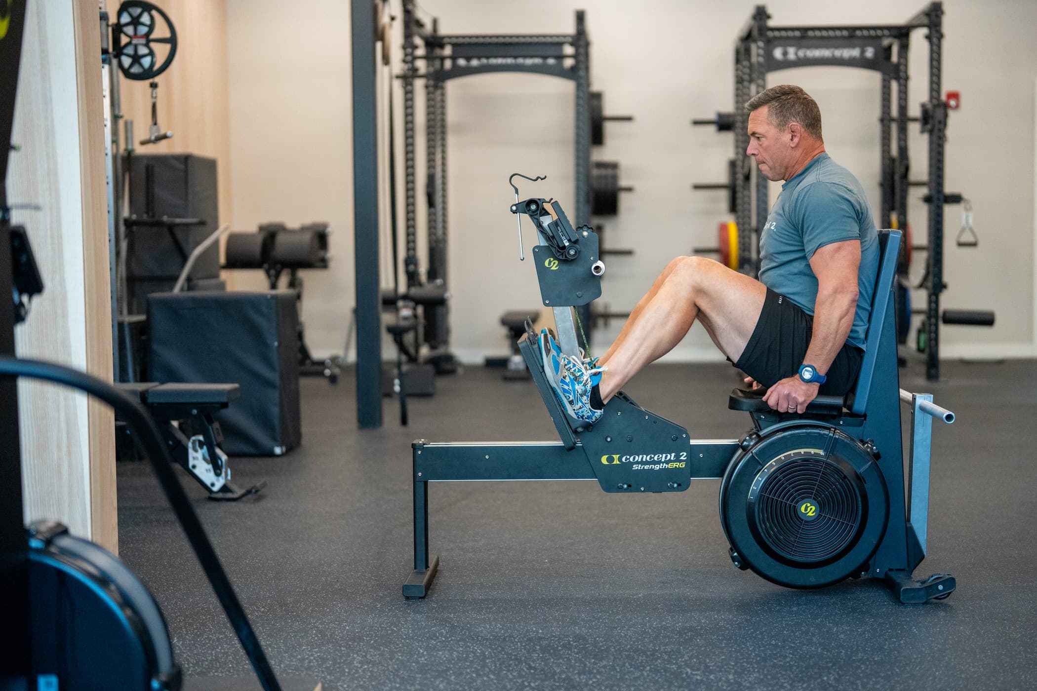 Man doing Leg Press on StrengthErg